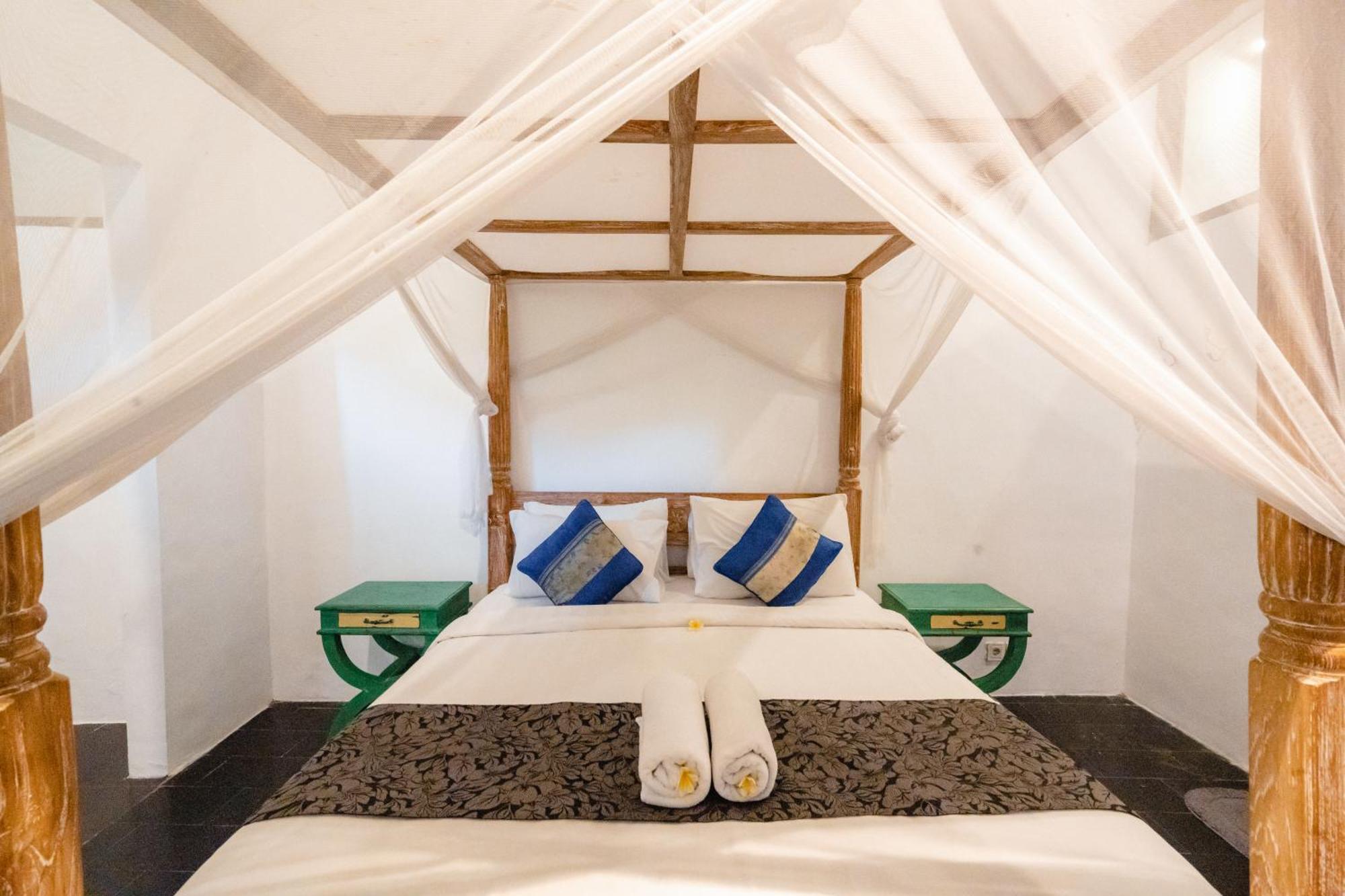 Villa Etnik Seminyak Экстерьер фото